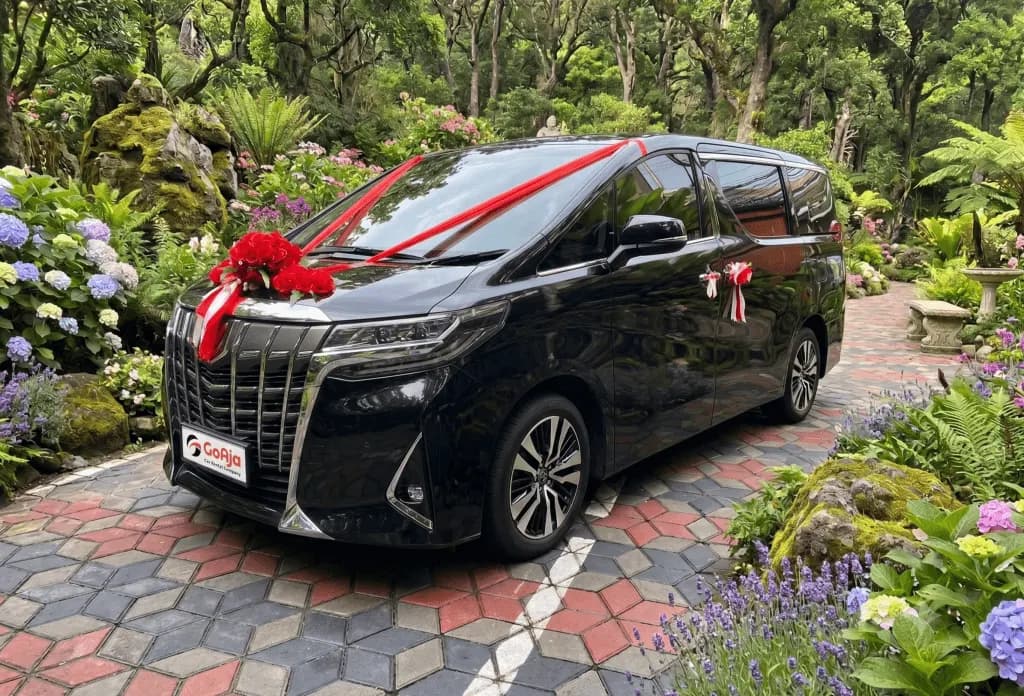 Kapan Sebaiknya Sewa Wedding Car Jakarta Timur untuk Acara Pernikahan?