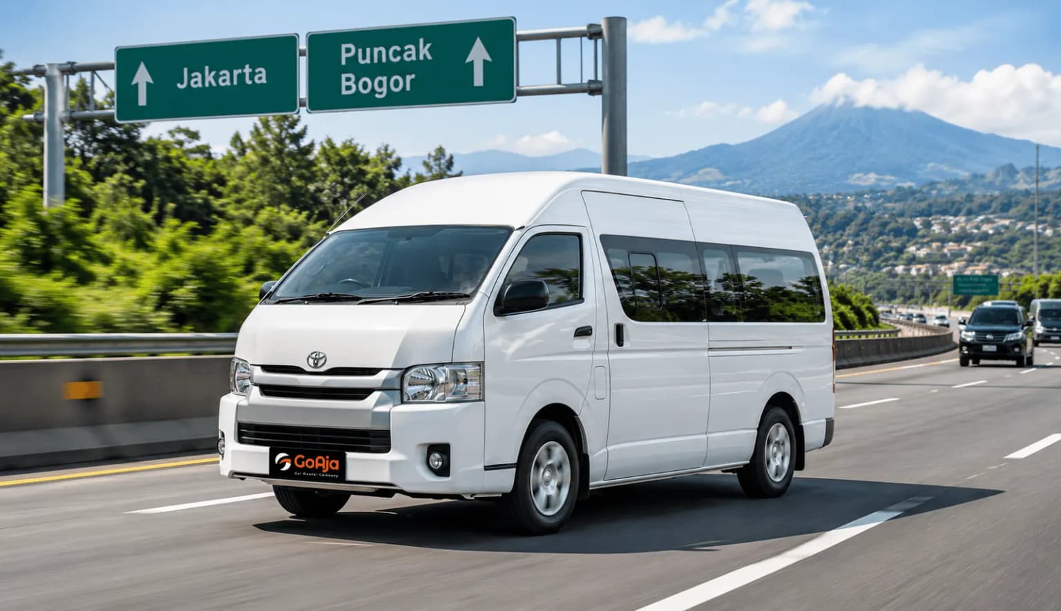 Biaya Sewa Hiace Commuter ke Puncak untuk Acara Keluarga & Gathering