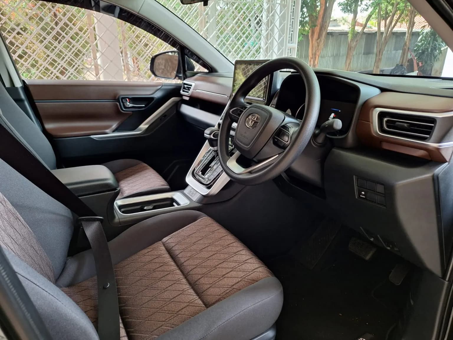 Menjaga Kabin Mobil agar Tetap Dingin dengan Langkah Ini